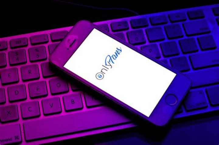 Simple hack exposes lover's secret OnlyFans accounts
