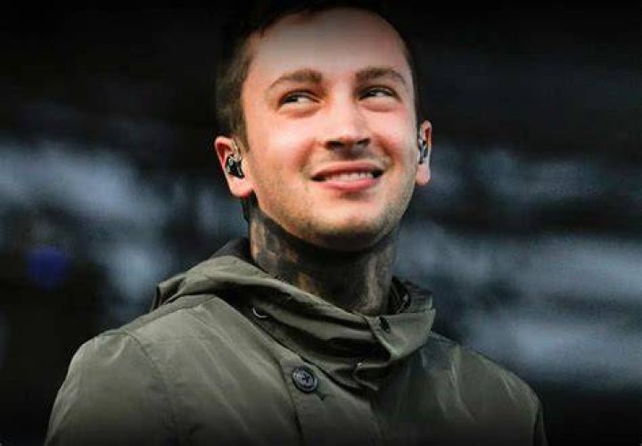 singer from 21 pilots REAL music Pinterest Sleep, Do u and Look at