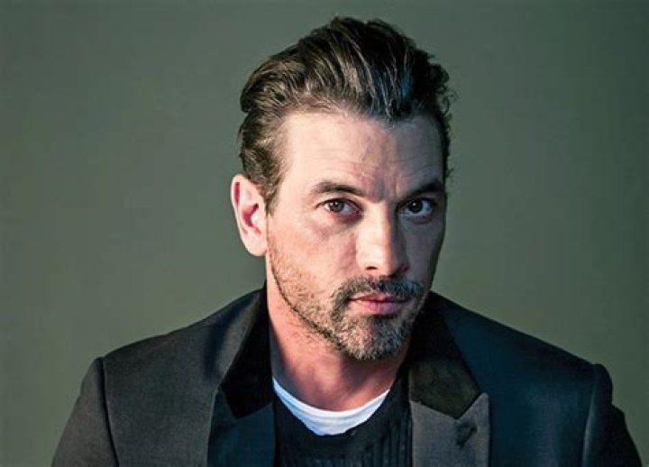 Skeet Ulrich Biography, Height, Weight, Age, Movies, Wife, Family
