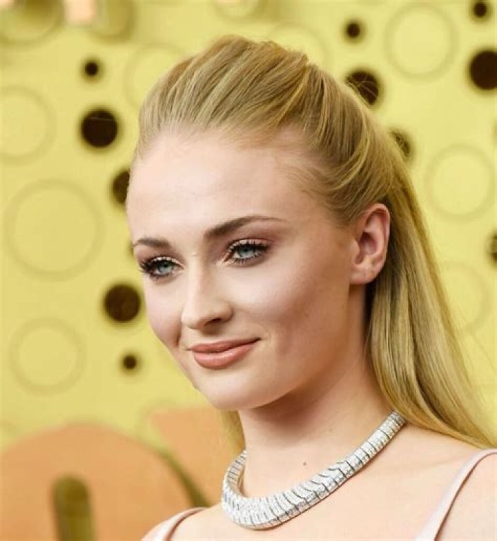 Sophie Turner Biography 2023 Wiki, Age, Height, Net Worth, Boyfriend