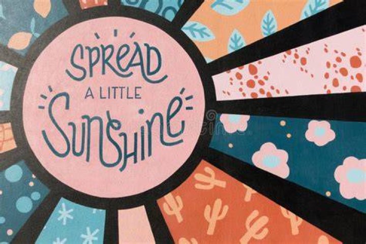 Spreading a little sunshine everywhere I go 🌞 r/jamie_marie_yoga