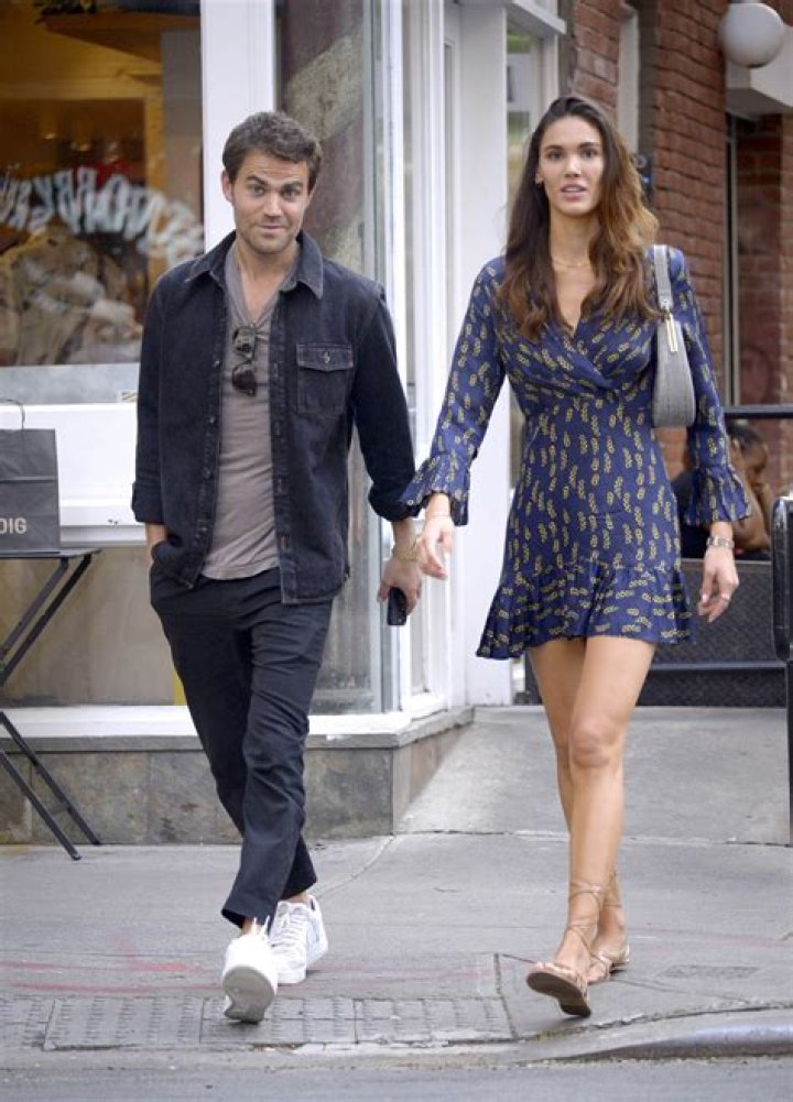 StarrLab Paul Wesley and Ines de Ramon are 'married' They wear