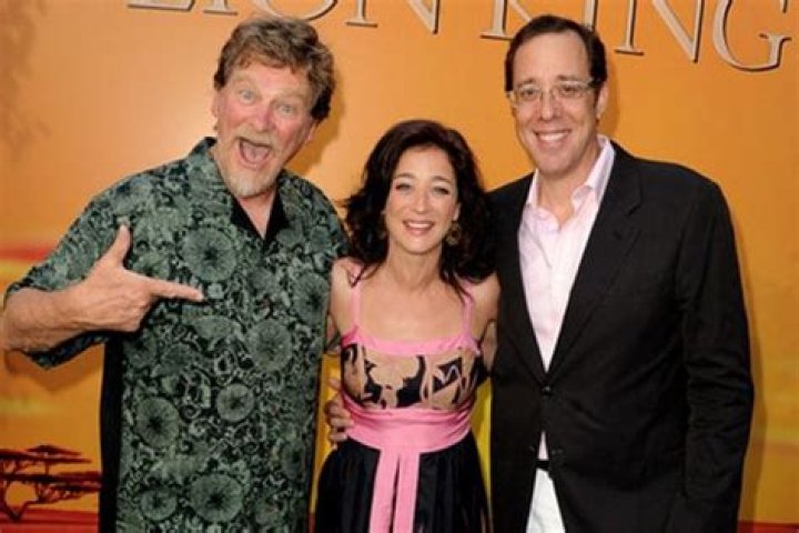 Steve Hewitt and Moira Kelly Wedding, Married, and Children