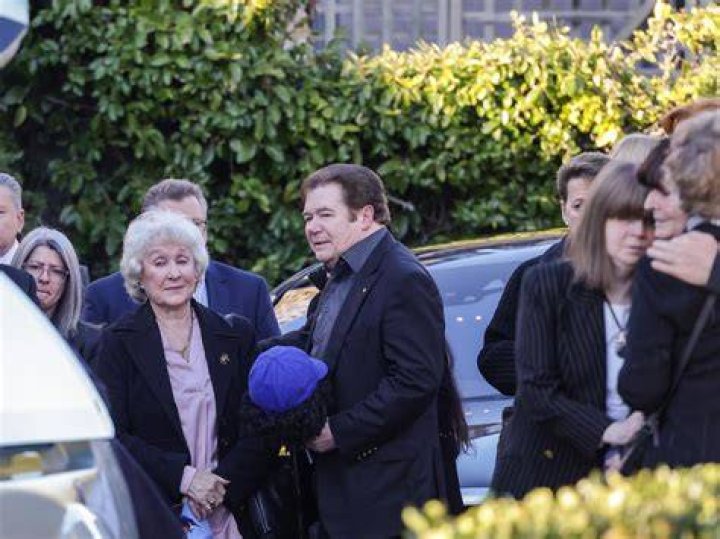 Suzanne Somers Funeral, She Said that Birth Control Pills Caused her