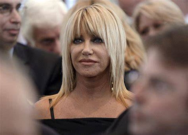 Suzanne Somers Public Funeral Ended Everyone cry YouTube