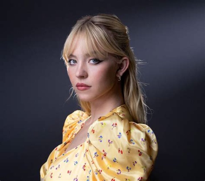 Sydney Sweeney's Long Journey (20Hour Drives for Auditions!) to Success
