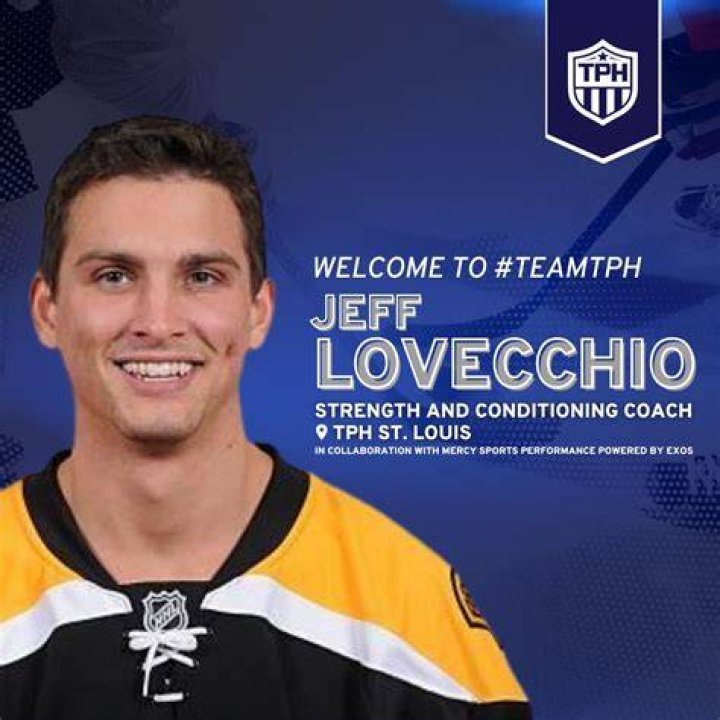 Sz&eacute;kesfeh&eacute;rv&aacute;r MJV Ifj&uacute;s&aacute;g Jeff LoVecchio m&aacute;r nem a Feh&eacute;rv&aacute;r AV19