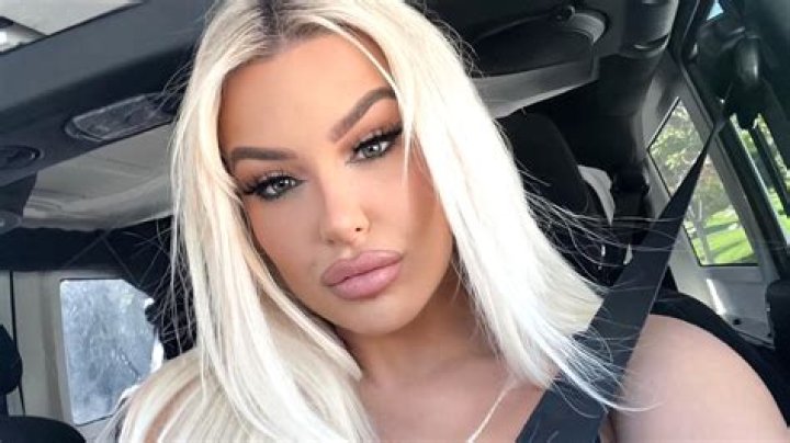 Tana Mongeau Biography/Wiki, Age, Height, Career, Photos & More