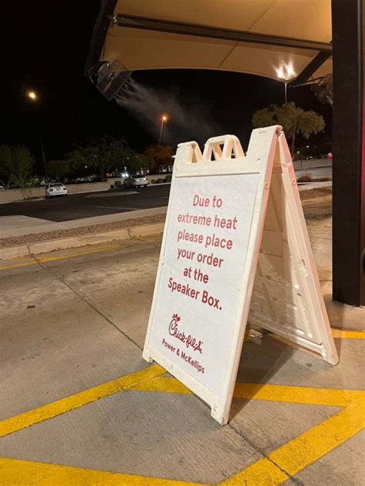 Temecula ChickFilA closes for restoration, DriveThru extension