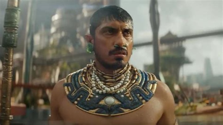 Tenoch Huerta celebra origem latina de Namor em Pantera Negra Wakanda
