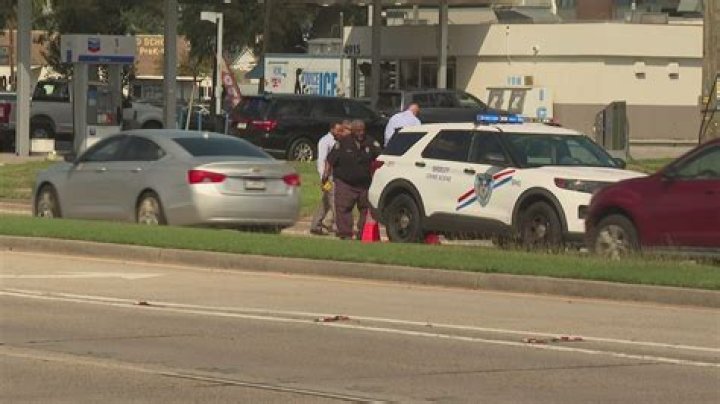 Texas Manhunt Ends: Suspect in Fatal Shooting of Five Neighbors Captured 8 Texas Manhunt Ends: Suspect in Fatal Shooting of Five Neighbors Captured