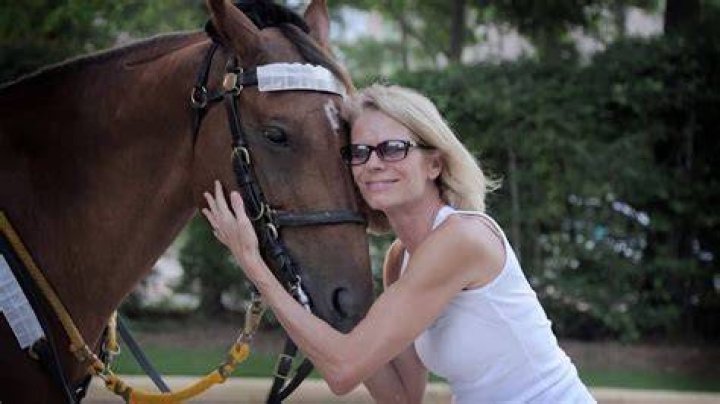 Tom and Kim Scholz honored with award from Mercy For Animals YouTube