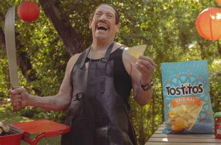 Tostitos chips NEWEST TV commercial &ldquo; date night with mama&rsquo;s boy &ldquo;😆😆😆