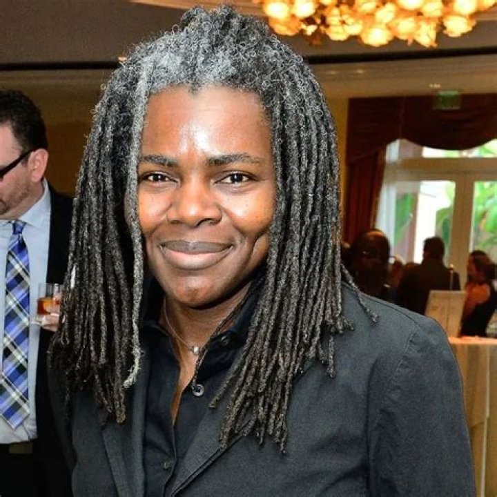 Tracy Chapman Net Worth Age, Height, Weight, Education, Career