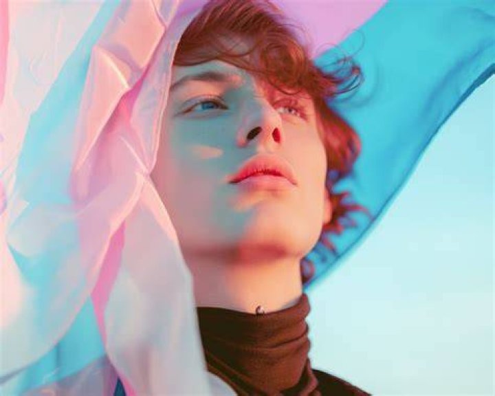 Trans Fashion &mdash; transgenresworld Emma Rose & Daisy Taylor in 2021