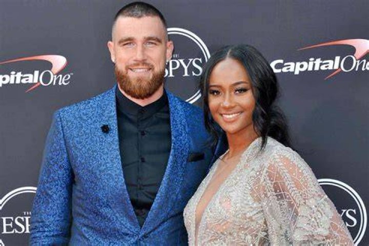 Travis Kelce&rsquo;s Girlfriend Kayla Nicole Wiki, Age, Education, and Facts