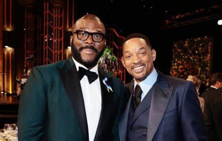 Tyler Perry recalls conversation with "devastated" Will Smith at Oscars