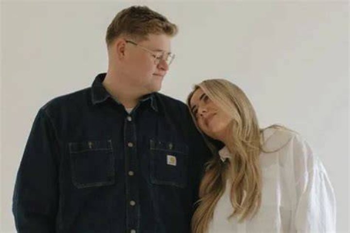 Utah Couple Dies in Car Crash on Drive to Announce News of Pregnancy to