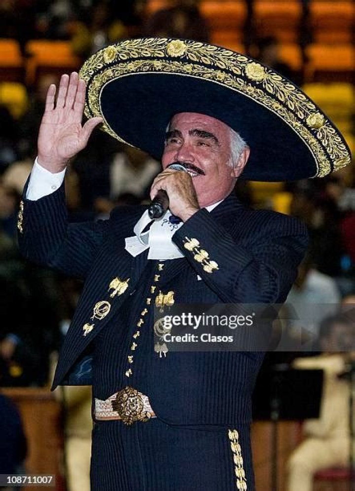 Vicente Fern&aacute;ndez (Mexican Singer) Wiki & Bio with Photos Videos