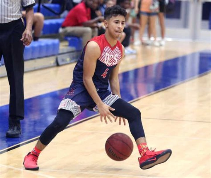 What Happened to Julian Newman? Where is Julian Newman Now? Trường
