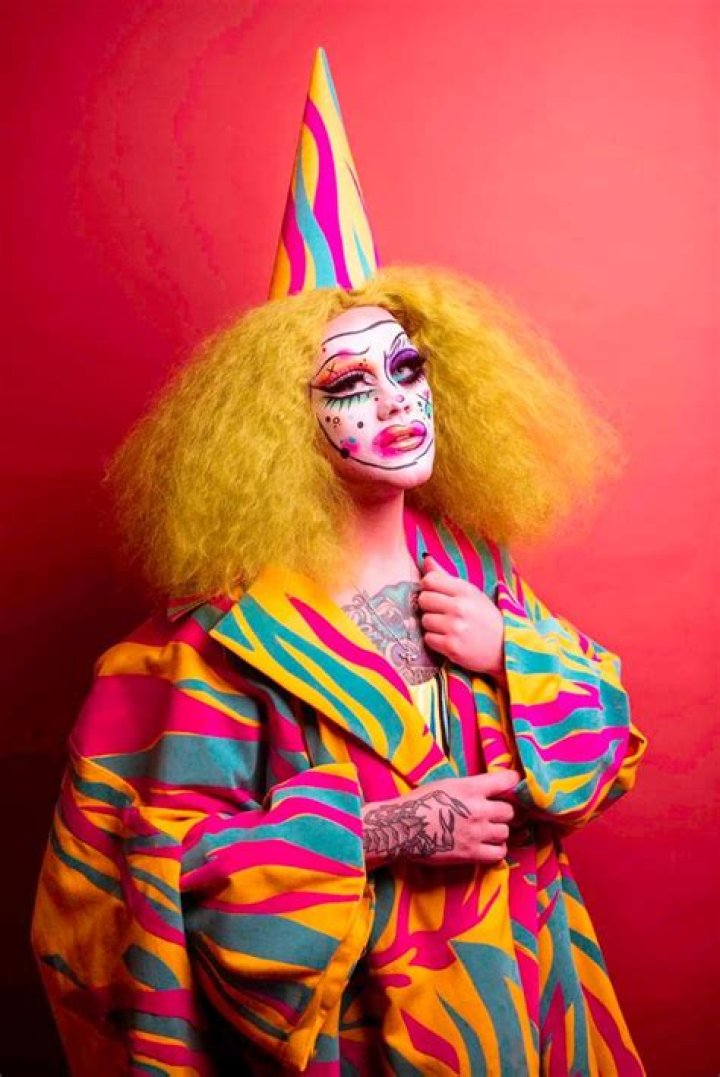 What is Drag SOS on Channel 4? Cast, episode guide and more! Thu 20 June 2019 14:24 Helen Wi