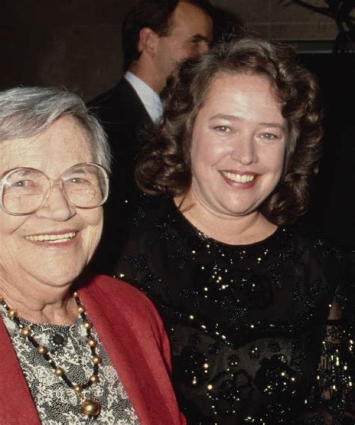 Who are Kathy Bates Parents? Meet Langdon Doyle Bates and Bertye