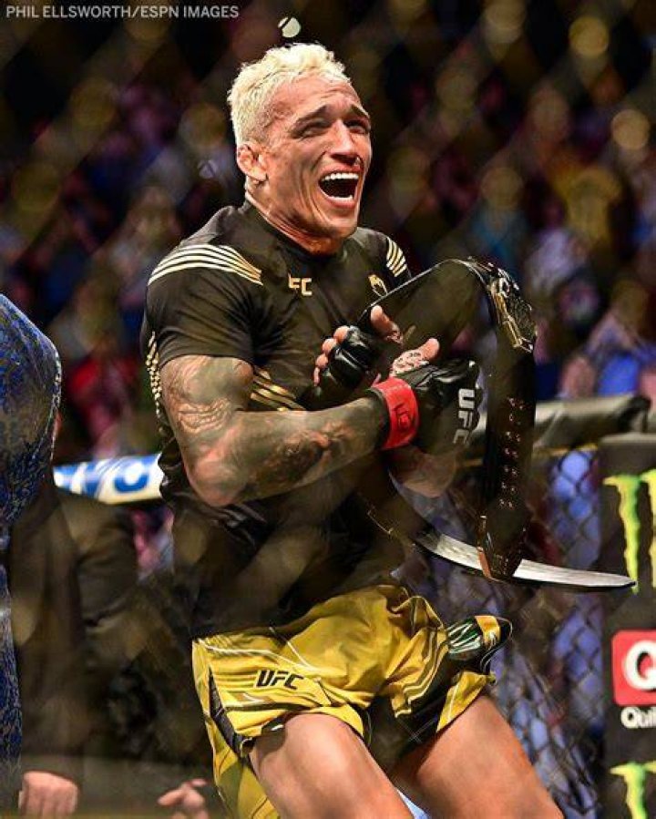 Who is Charles Oliveira's Wife, Talita Roberta Pereira?