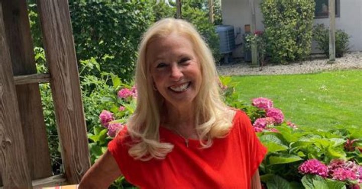Who is Ellen Koenig Goltzer? 'The Golden Bachelor' contestant and