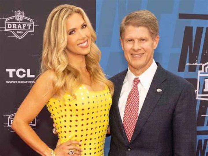 Who is Gracie Hunt? All you need to know about Chiefs' owner's daughter