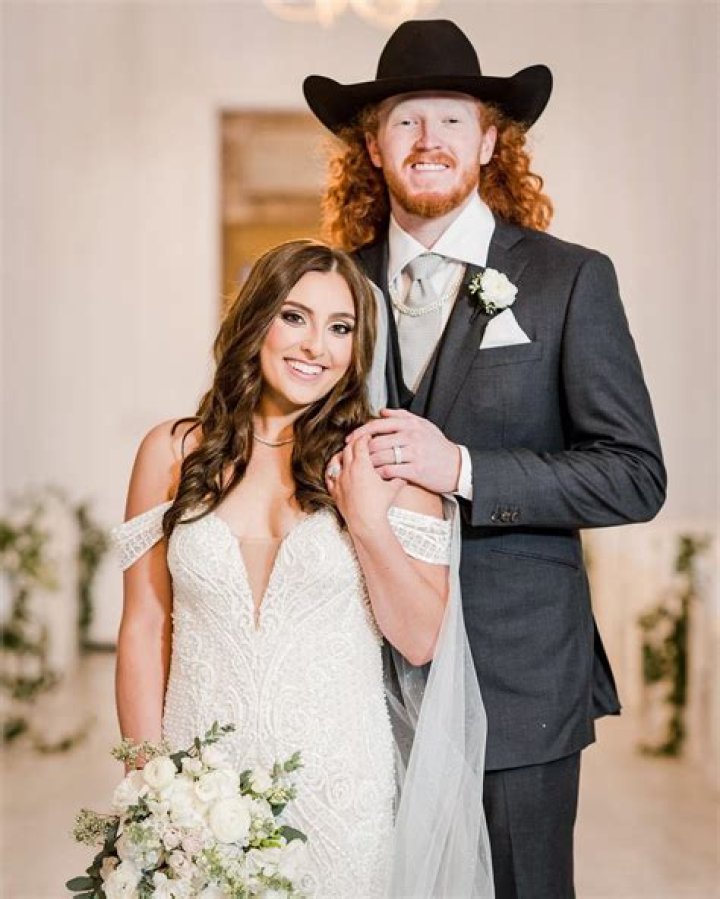Who Is Jalynne Dantzscher? Meet The Graceful Wife Of Brandon Crawford