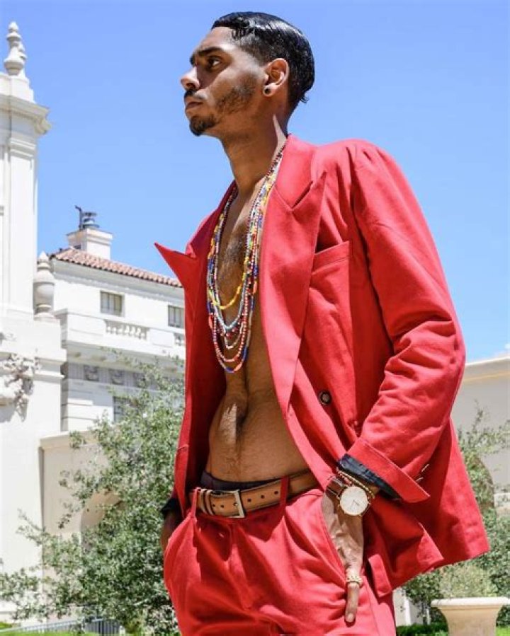 Who is Julian Corrie Broadus? All About Snoop Dogg’s Son — citiMuzik