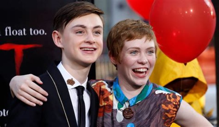 Who Is Sophia Lillis Boyfriend 2023? Dating Timeline Parents