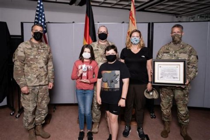 Wiesbaden ACS recognizes volunteers for 60,241 hours of service