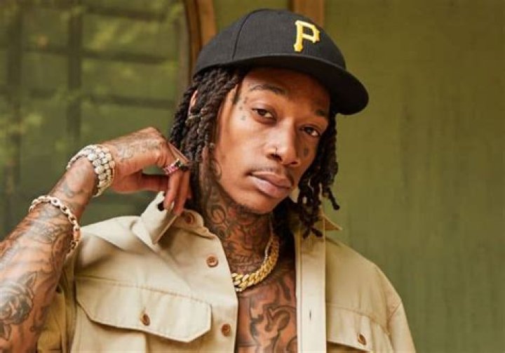 Wiz Khalifa Biography, Age, Wiki, Height, Weight, Girlfriend, Family