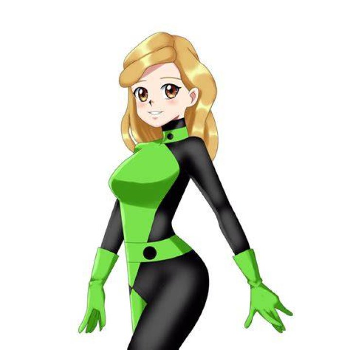 Zo&euml; Renea as Shego 💚🖤 cosplaygirls