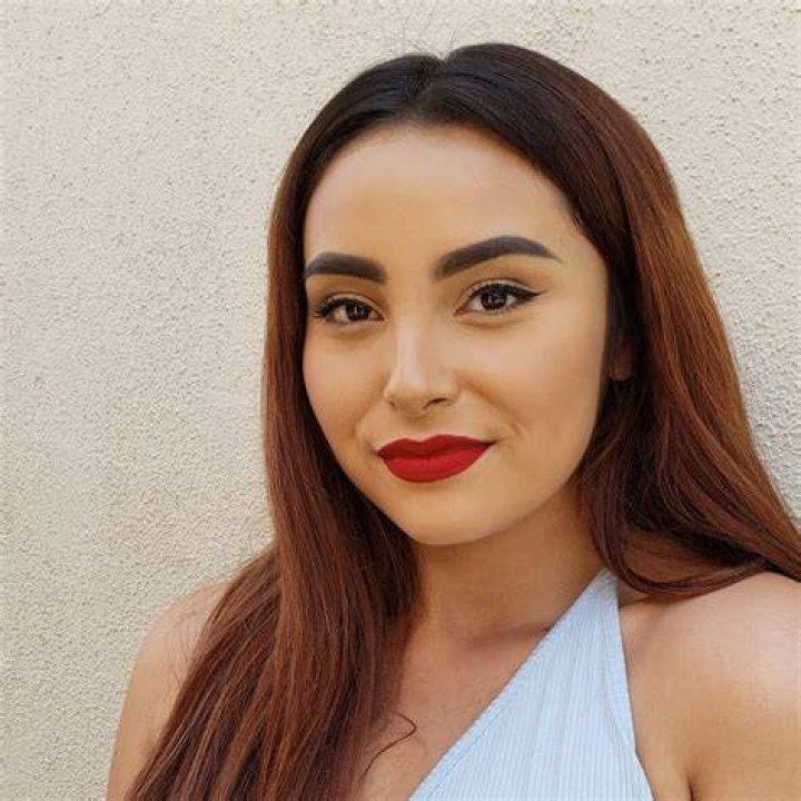Zoey Luna Net Worth, Age, Height, Weight, Early Life, Career, Bio